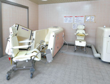 介護浴室（写真）