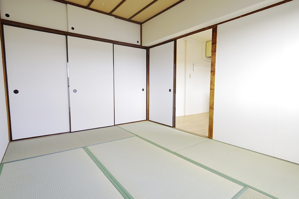 東寺方内観
