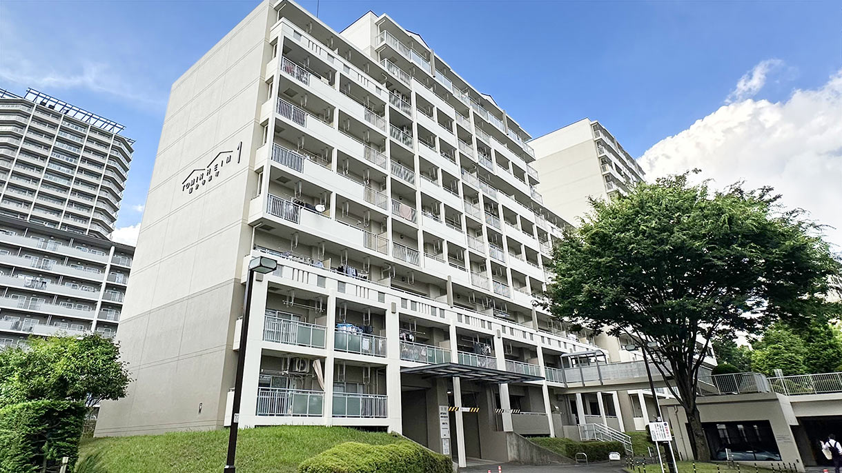 公営住宅トミンハイム国分寺泉町の外観写真