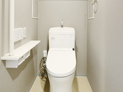 温水洗浄機能付き暖房便座トイレの画像
