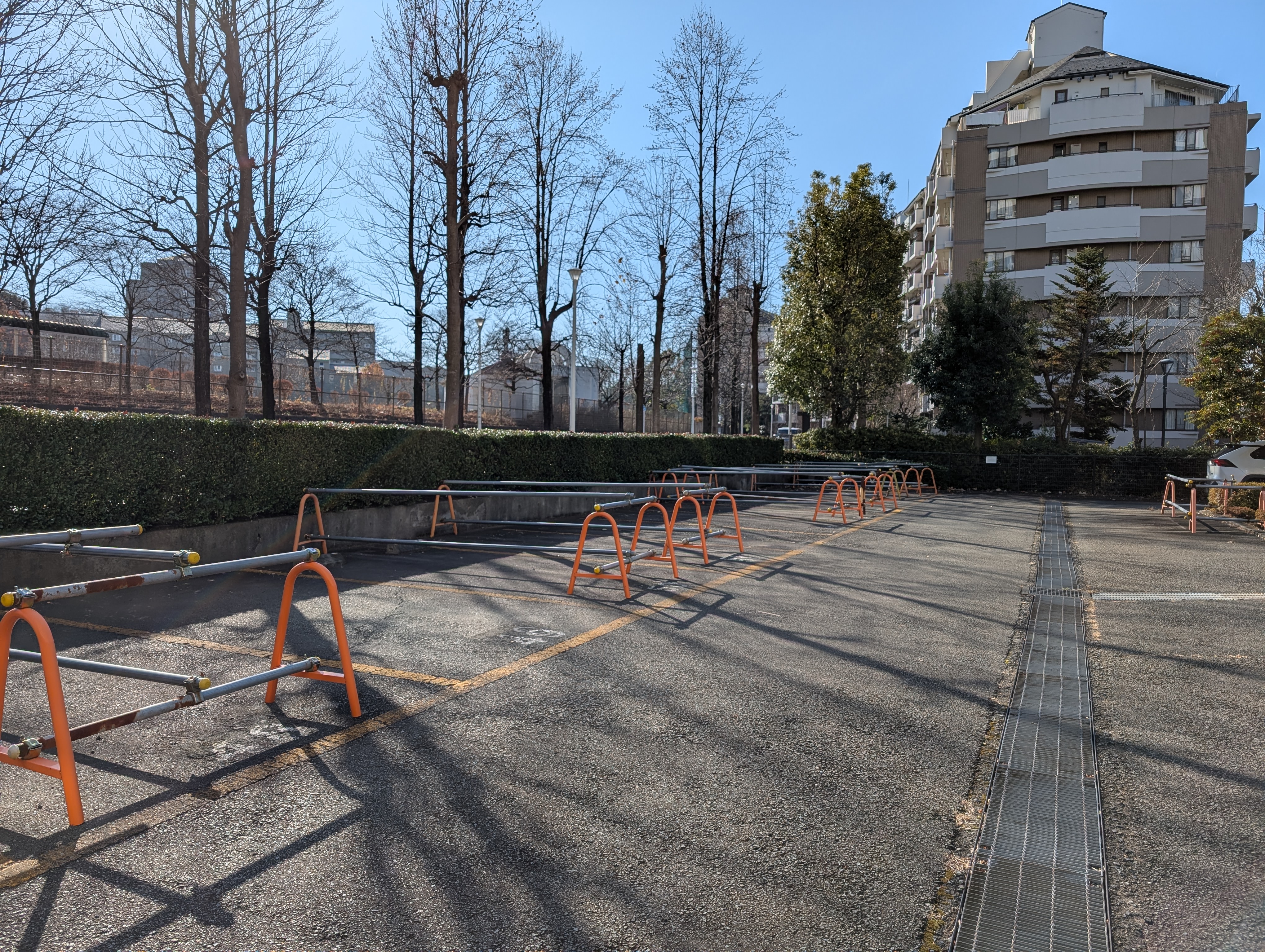 都営別所団地駐車場の画像