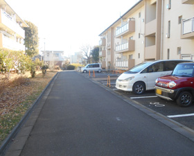 都営府中晴見町二丁目アパート駐車場の写真