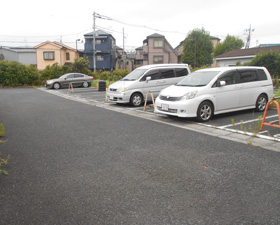 都営奥戸新町アパート駐車場の写真
