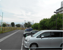 都営東大和向原アパート駐車場の写真