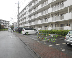 都営町田金森一丁目アパート駐車場の写真