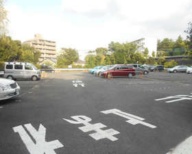 都営諏訪団地三丁目駐車場の画像