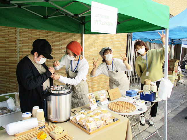 「カフェねねね」の様子