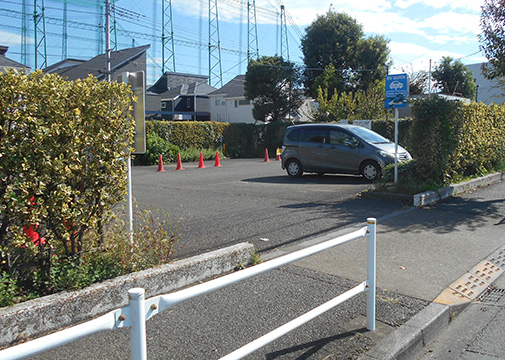 都営小川町二丁目アパート駐車場の写真