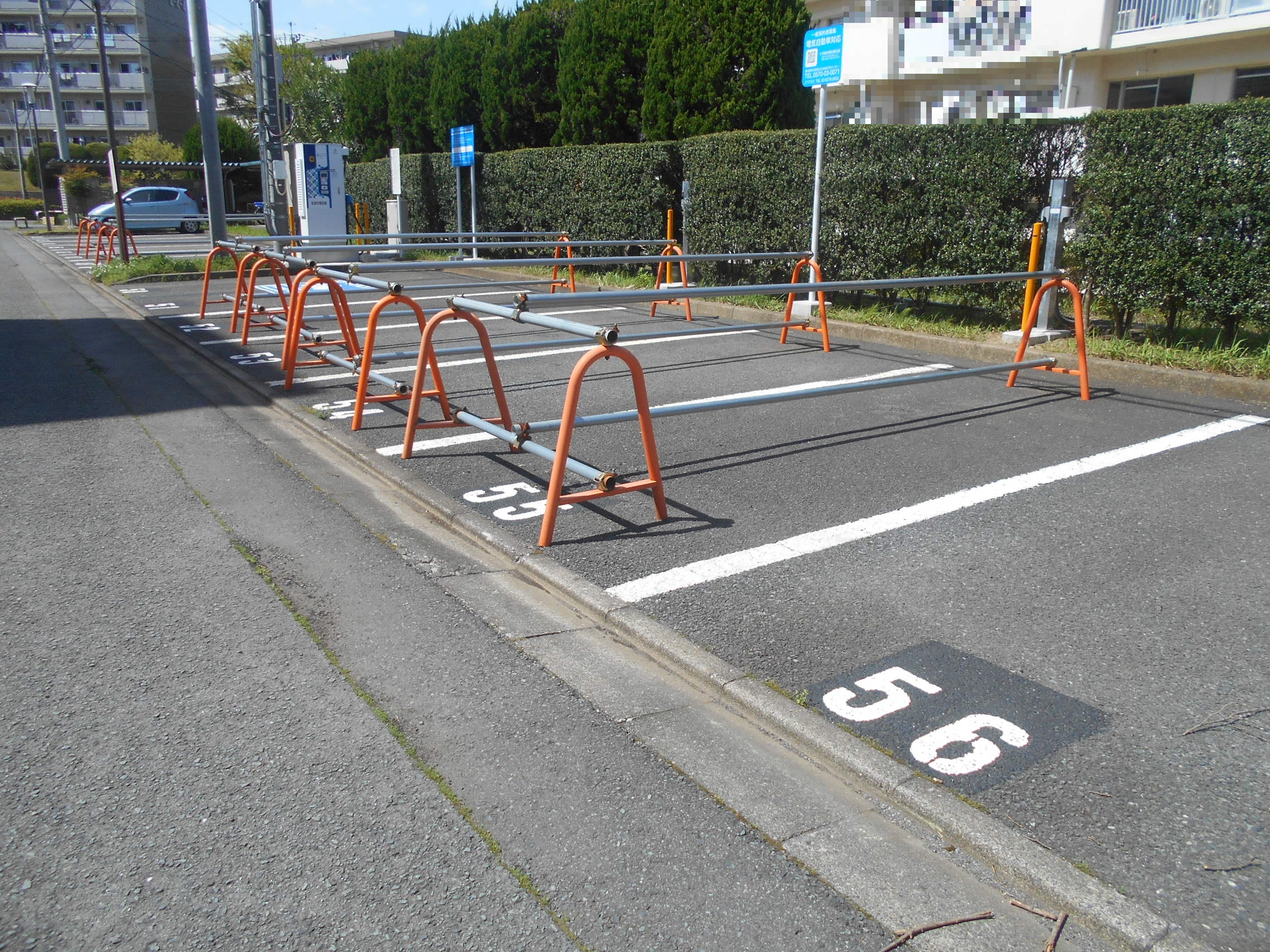 駐車場外観2