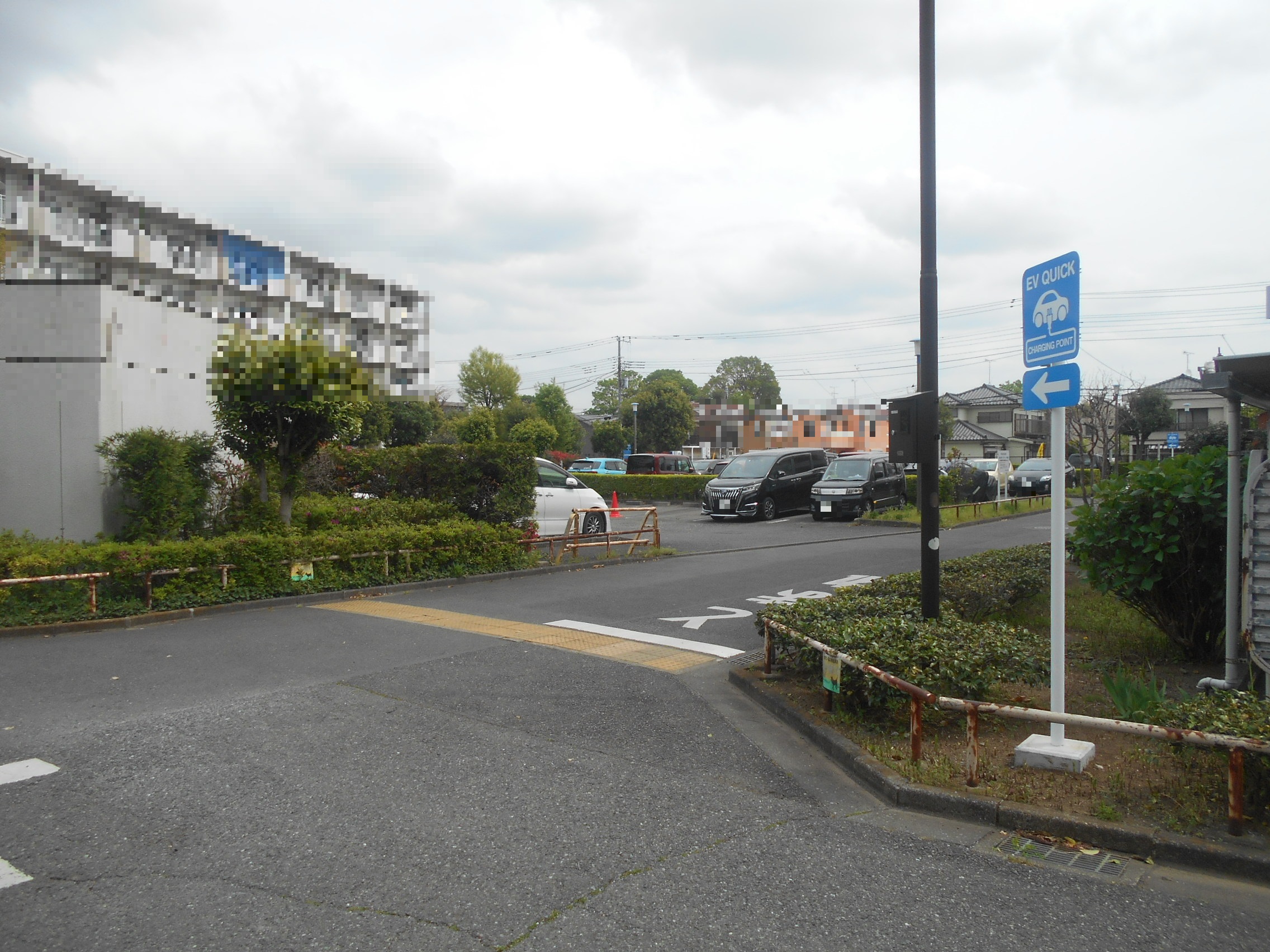 都営大沼町一丁目アパート【電気自動車対応】駐車場の画像