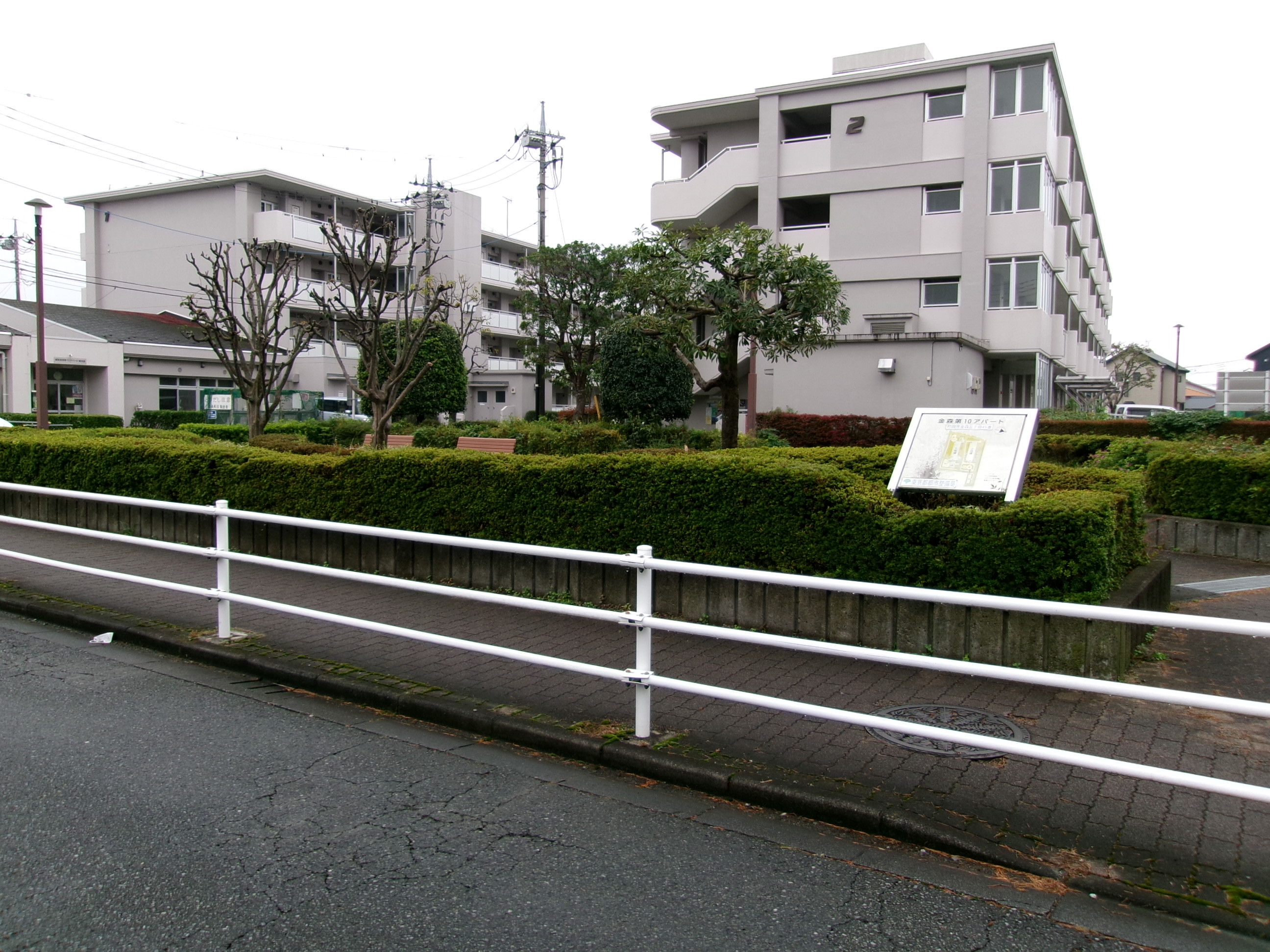 都営金森第10アパート駐車場の画像