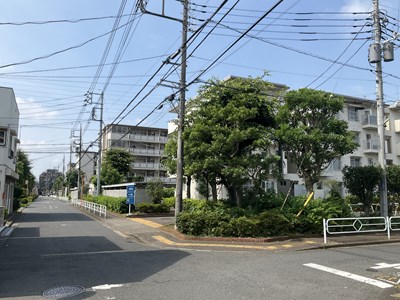 都営上連雀六丁目アパート【電気自動車対応】駐車場の画像
