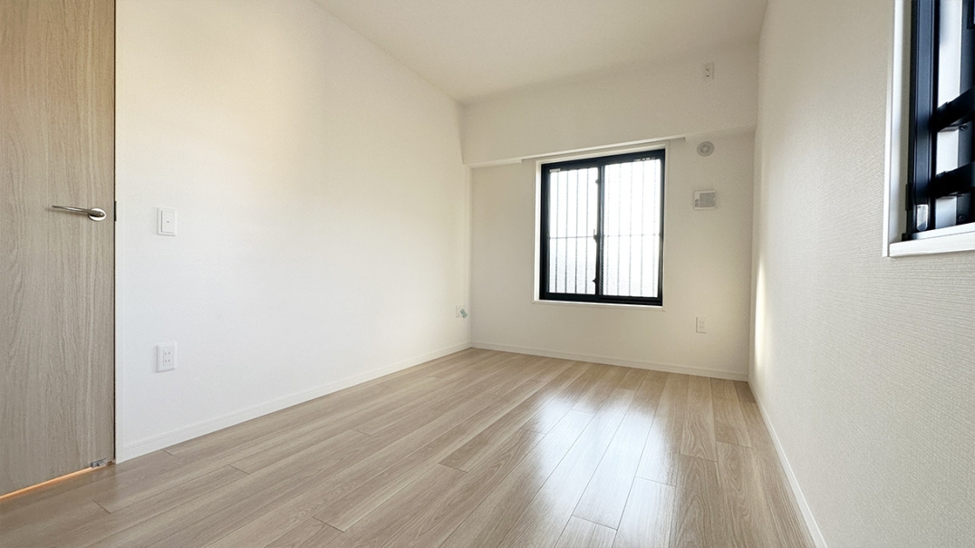 L2タイプ（2LDK）洋室2(6.1畳)2