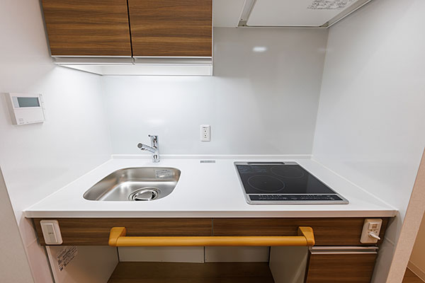 特徴 - キッチンはIHコンロ（2口）を設置