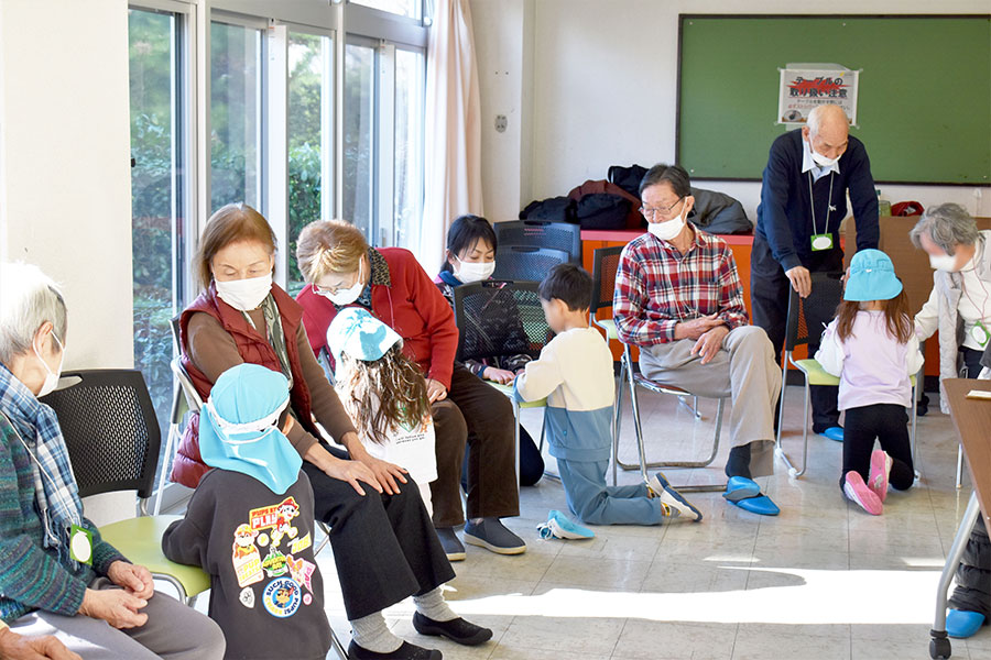 園児とのふれあい交流会の様子③