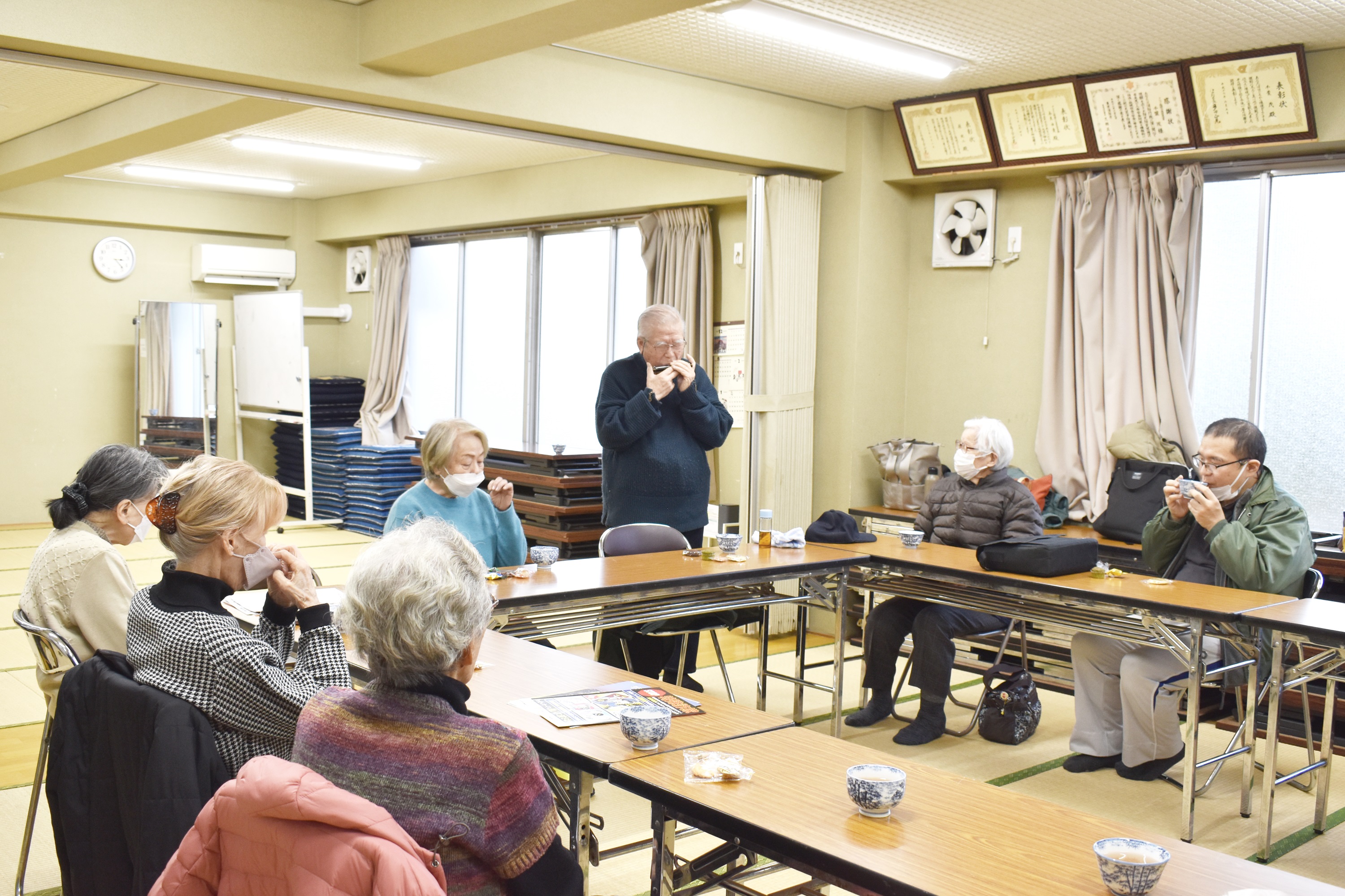 振り返りの写真