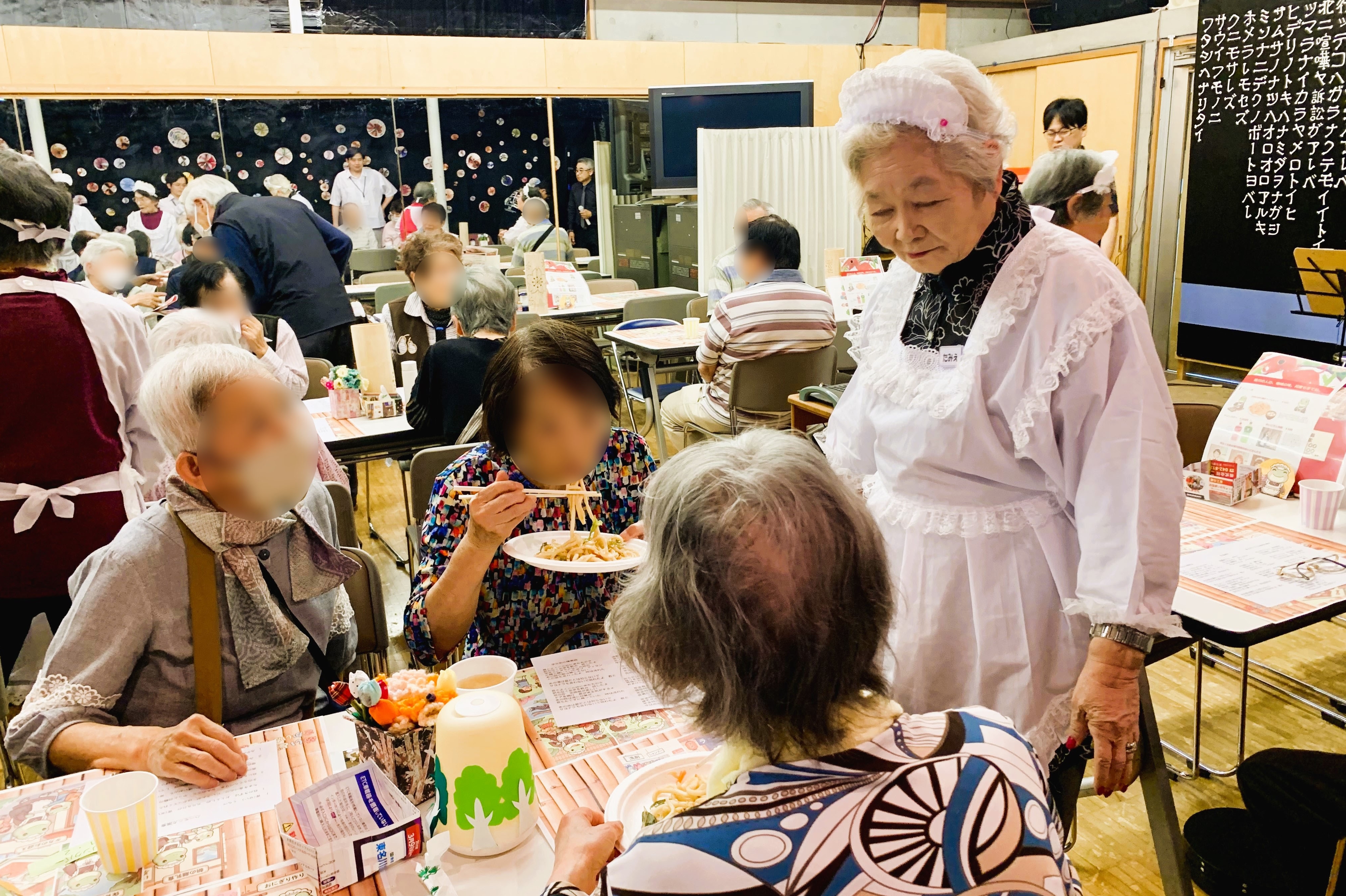 メイドさんとお客様の様子