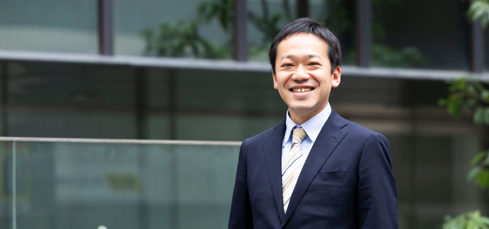 太陽光パネルの設置工事を通じて再エネ推進に携わるやりがいを実感しています。